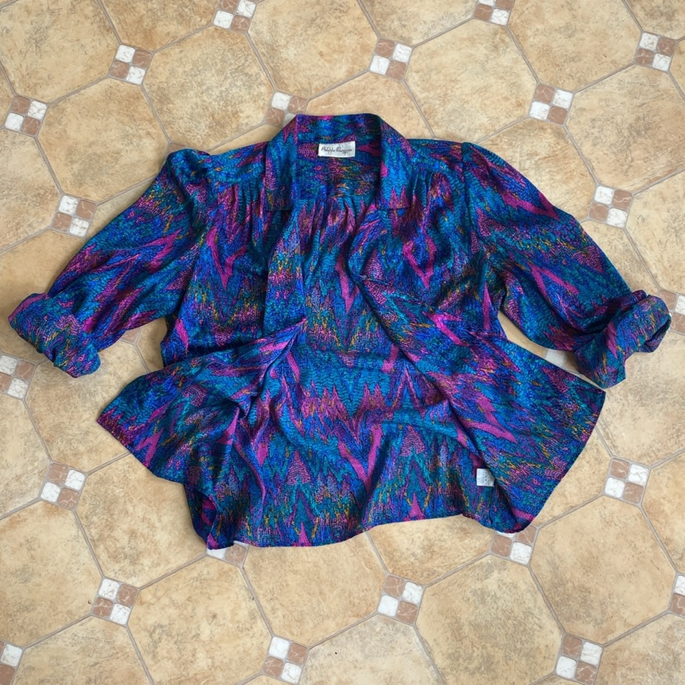 Vibrant Vintage Philippe Marques Silky Button Up Top